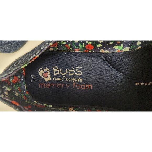 BOBS BY SKECKERS WOMEN'S CLASSIC SLIP-ON DENIM BLUE CASUAL FLAT SHOES SIZE 9.5 - Picture 5 of 11